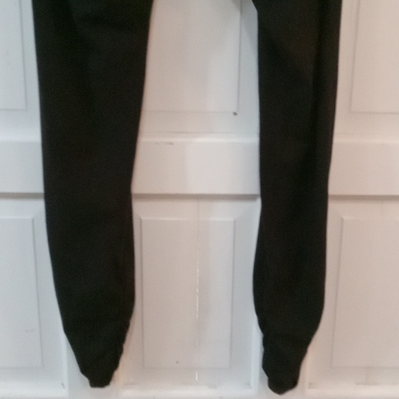 Motherhood Maternity Leggings Black Size L Bouching at Leg Hem - Picture 5 of 10